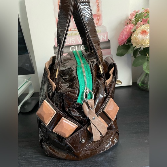 Authentic Chloe patent leather handbag - Picture 4 of 12